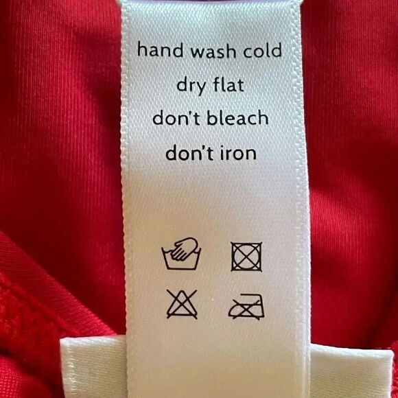 Andie Swim Bali One Piece
Cherry Red Deep Plunge Padded Swimming Suit MT # 1440 - Picture 9 of 11